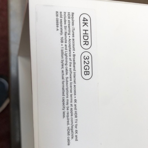 New in box Apple TV 32GB 4K HDR - Picture 1 of 2